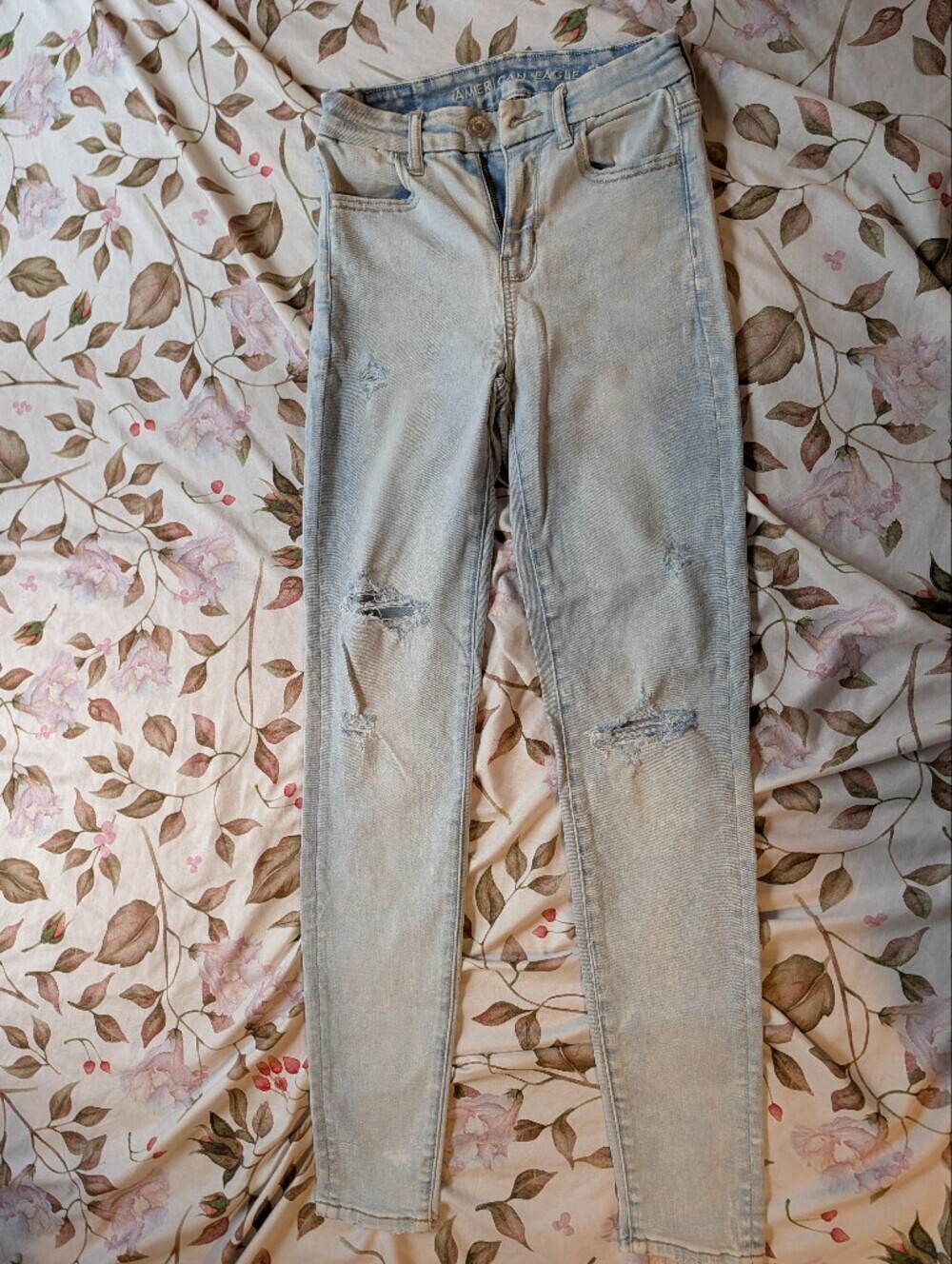 American Eagle Outfitters Light Blue Skinny Jeans
